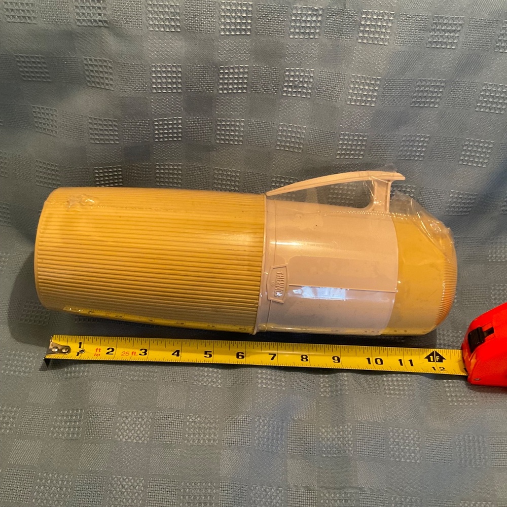 VTG Thermos Quart Size #6402 King Seeley Harvest Gold SEALED - Picture 8 of 11